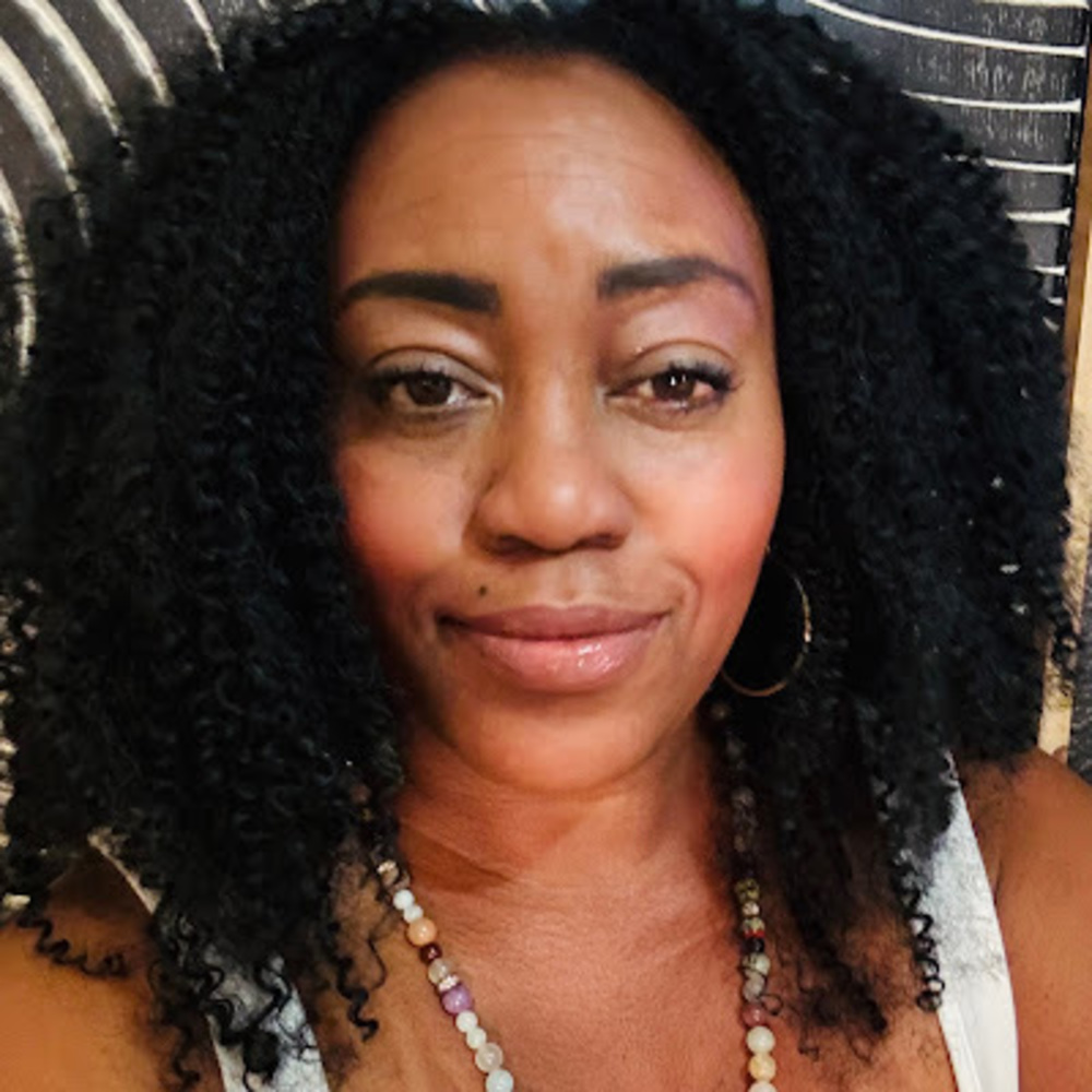 Meet your Posher, Nikki